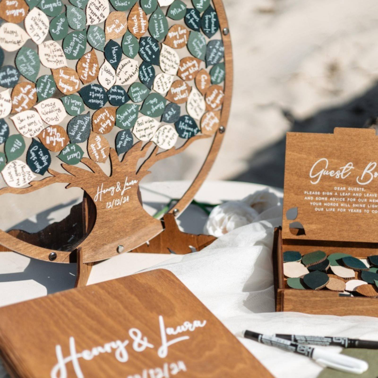 Wedding Guest Book Display Nat - Personalized Guest Book avis et prix